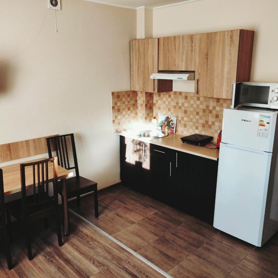 Апартаменти Біля Термального Басейну Beregovo Exterior foto